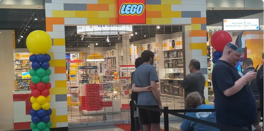 lego store woodland mall opening