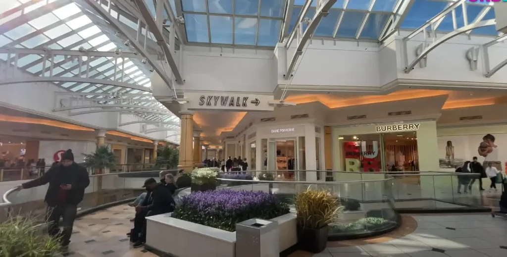 somerset collection mall people just chilling