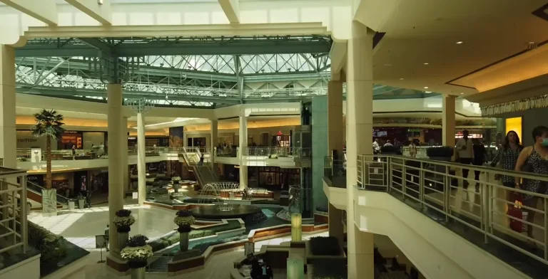 the gardens mall palm beach photos