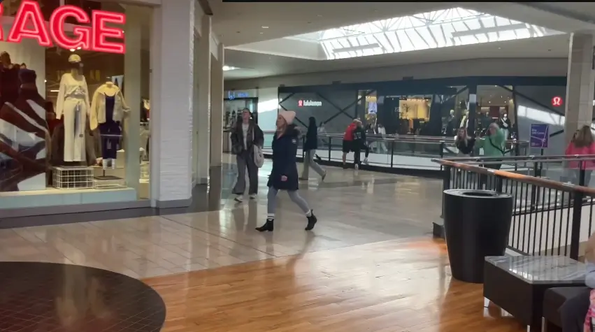 beautiful rose park mall