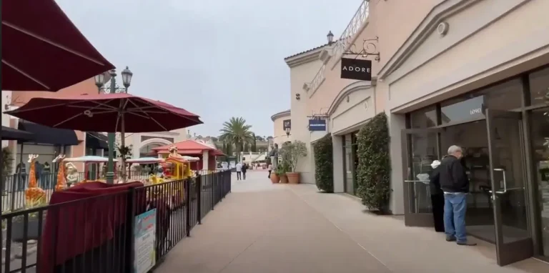 carlsbad premium outlet view