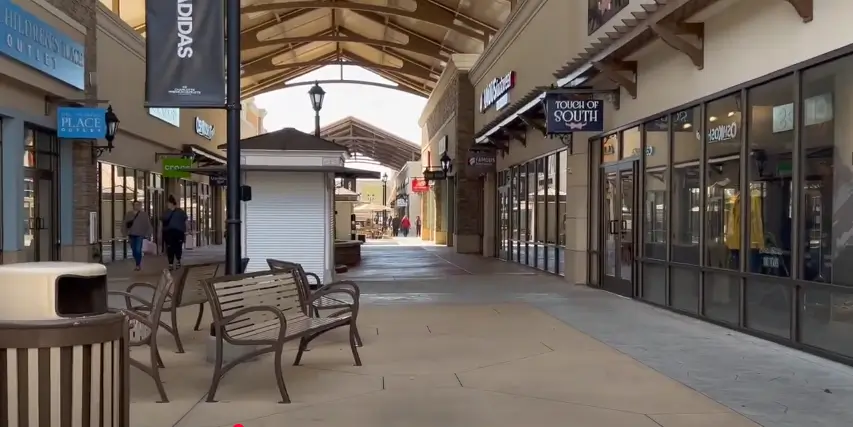 charlotte premium outlets awesome view