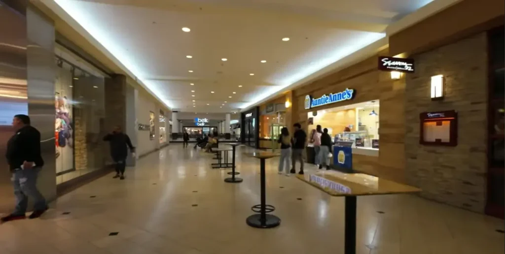crabtree mall photo