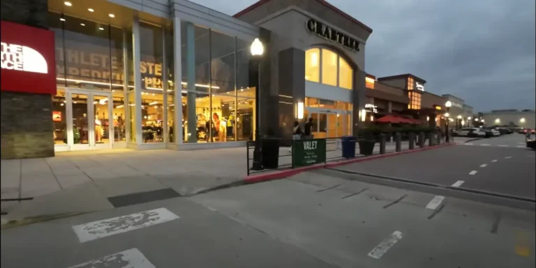 crabtree mall photos