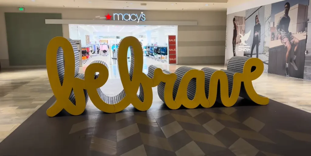 fashion show mall