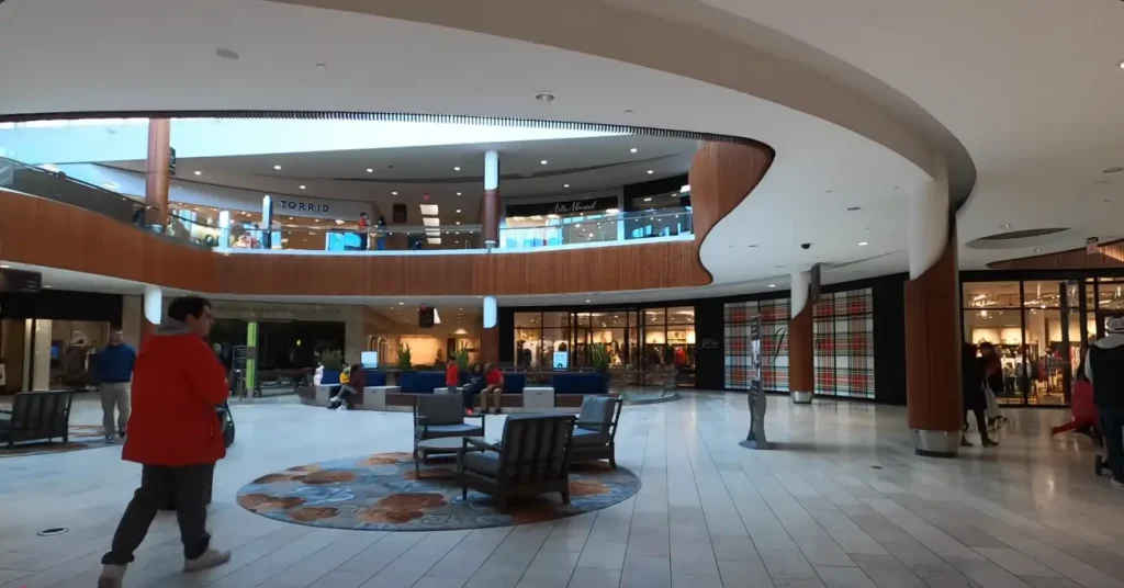 natick mall photos