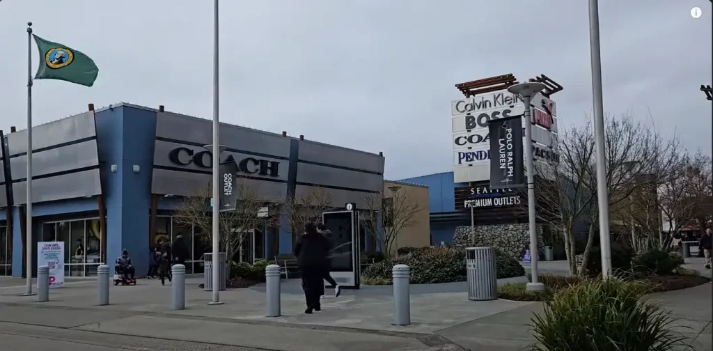 seattle premium outlets photos
