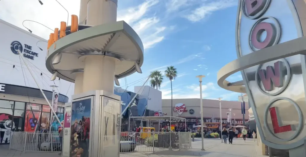 the outlets at orange photos