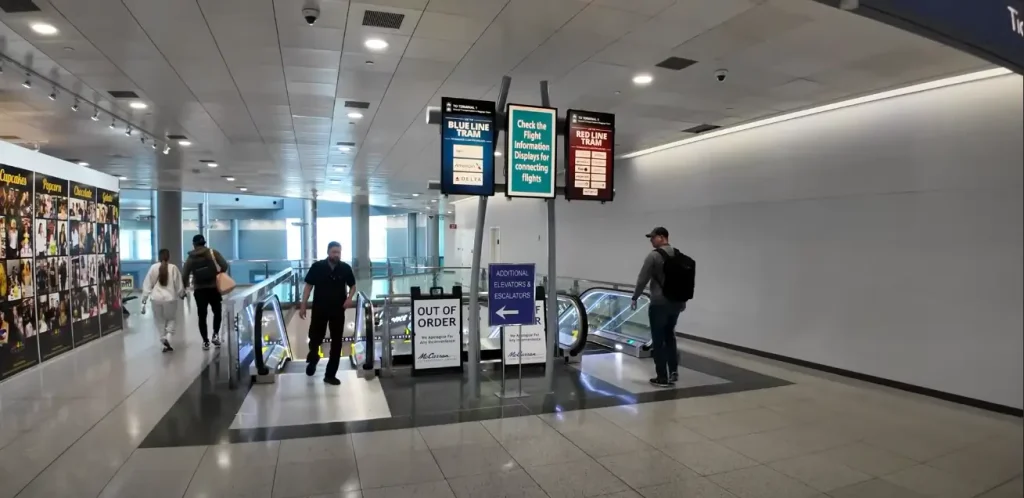 harry reid international airport photo 8