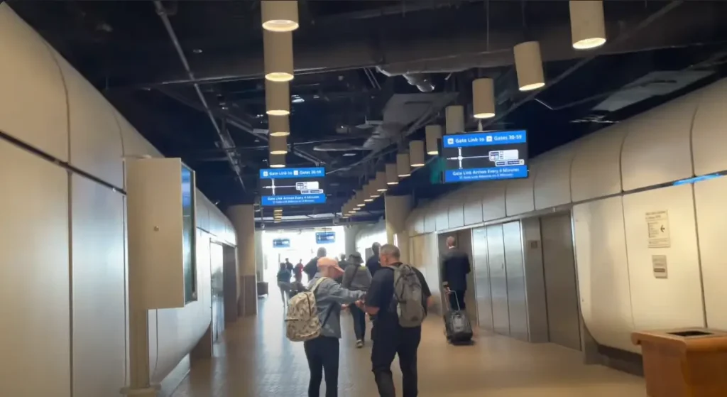 orlando international airport photos 19